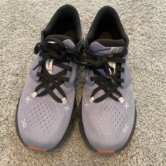 On Running Cloud X Gray/Purple Athletic Shoes - Picture 5 of 6